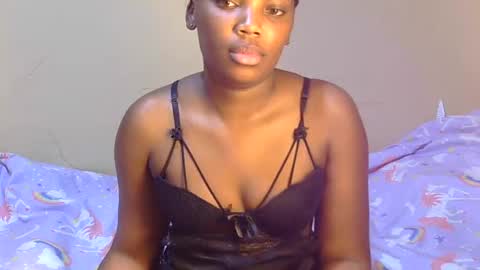 Snapshot of trina_z chatting on 06.28.26 trina_z online show from 06.28.26