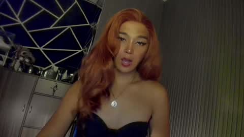 Ms Ella online show from 12.17.24