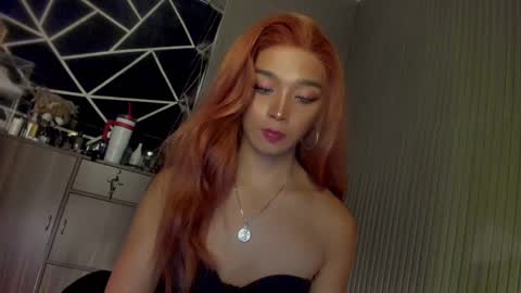 Ms Ella online show from 01.06.25