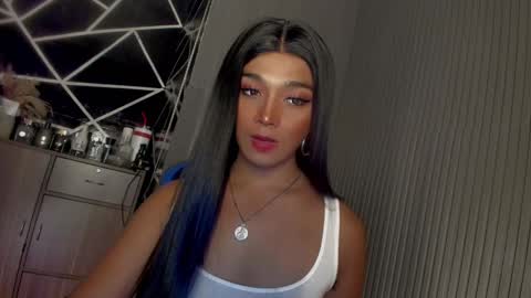 Ms Ella online show from 02.22.25