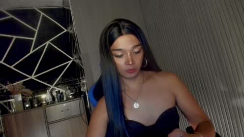 Ms Ella online show from 03.07.25