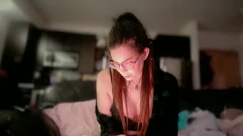 Snapshot of trinityxsecret chatting on 11.30.25 MadisonMontgomery online show from 11.30.25