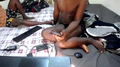 Trisboo5 online show from 02.26.25