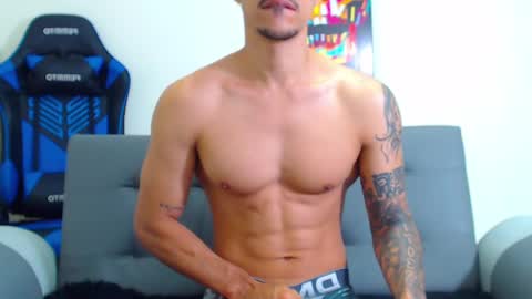 Snapshot of tristan_bm chatting on 12.23.24 tristan bm online show from 12.23.24