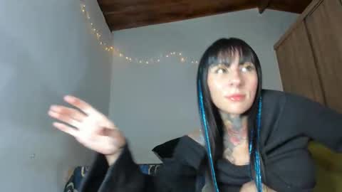 Snapshot of tristan_fantasycam22 chatting on 04.11.26 Tristan And Samara online show from 04.11.26