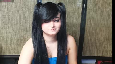 trixiedoescamcam online show from 01.27.25