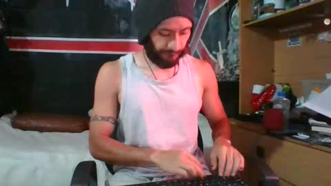 Snapshot of trizquelmen chatting on 12.21.24 Andrew online show from 12.21.24