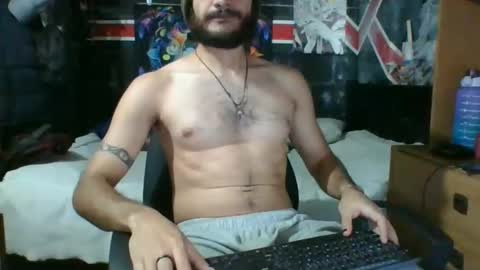 Snapshot of trizquelmen chatting on 02.18.25 Andrew online show from 02.18.25