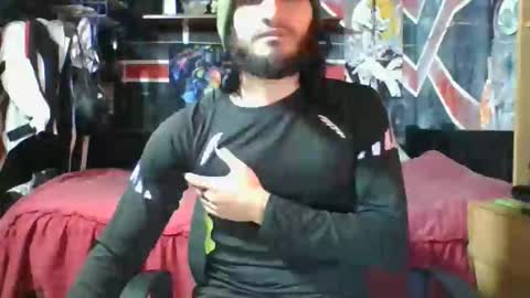 Snapshot of trizquelmen chatting on 11.04.25 Andrew online show from 11.04.25