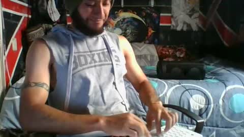 Snapshot of trizquelmen chatting on 07.10.26 Andrew online show from 07.10.26