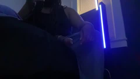 Snapshot of trmdstrong chatting on 10.03.25 Trmdstrong online show from 10.03.25