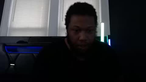 Snapshot of trmdstrong chatting on 10.12.25 Trmdstrong online show from 10.12.25