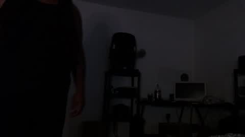 Snapshot of trmdstrong chatting on 10.18.25 Trmdstrong online show from 10.18.25