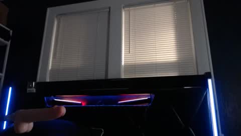 Snapshot of trmdstrong chatting on 10.20.25 Trmdstrong online show from 10.20.25