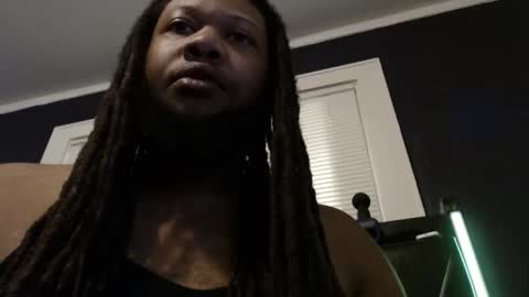 Snapshot of trmdstrong chatting on 10.24.25 Trmdstrong online show from 10.24.25