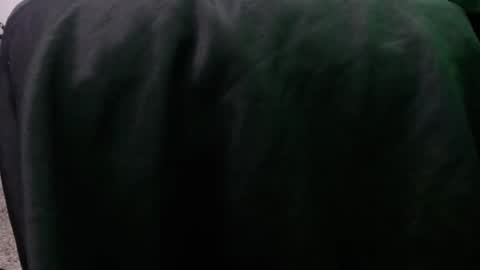 Snapshot of trmdstrong chatting on 12.04.25 Trmdstrong online show from 12.04.25