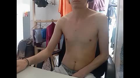 Snapshot of tronco_alegre chatting on 01.03.25 tronco_alegre online show from 01.03.25