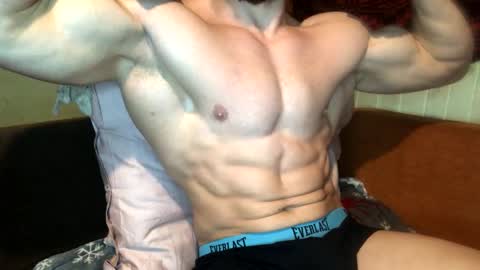 Snapshot of troncq chatting on 03.09.25 Troncq online show from 03.09.25