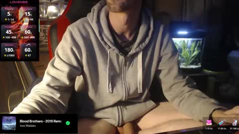 Snapshot of trooper0690 chatting on 11.11.25 trooper0690 online show from 11.11.25