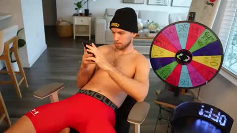 Snapshot of troy_greenxo chatting on 04.19.26 Troy Green online show from 04.19.26