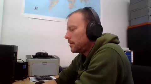 Snapshot of truble_again chatting on 05.26.26 truble_again online show from 05.26.26