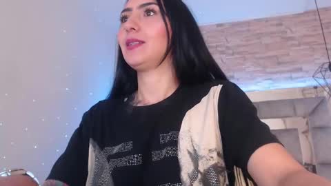 Snapshot of truelove_art chatting on 02.25.25   online show from 02.25.25