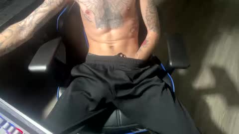 Snapshot of truenorthheavy chatting on 02.06.26 Leo online show from 02.06.26