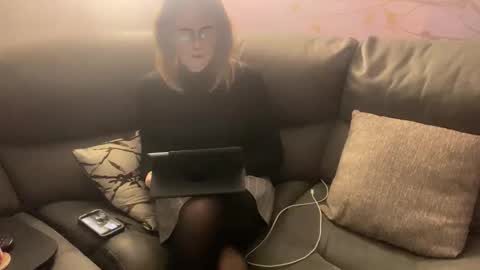 Hunnibun online show from 02.06.26