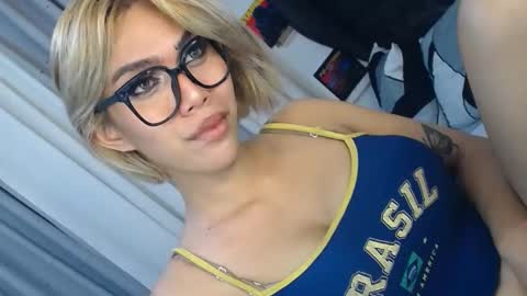 Snapshot of ts_tatiana chatting on 10.06.25 billie online show from 10.06.25