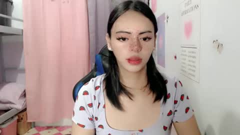 Snapshot of ts_vexana chatting on 12.19.24 Dhalia online show from 12.19.24