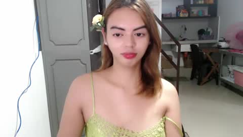 Snapshot of ts_vexana chatting on 03.06.25 Dhalia online show from 03.06.25