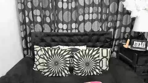 Snapshot of tsbabynicole chatting on 01.15.26 tsbabynicole online show from 01.15.26