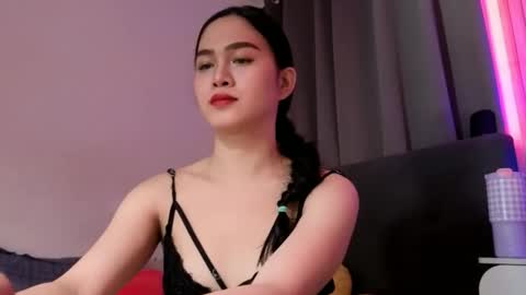 Bella Ratbu online show from 12.20.25