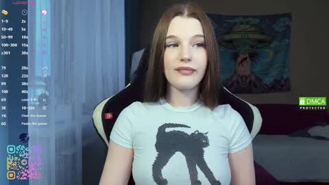 Snapshot of tsukuemi_no_mikoto chatting on 02.20.26 Sonya on vacation until online show from 02.20.26