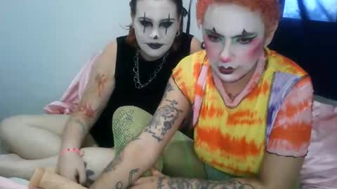 Snapshot of ttransviado chatting on 09.25.25 Nique online show from 09.25.25