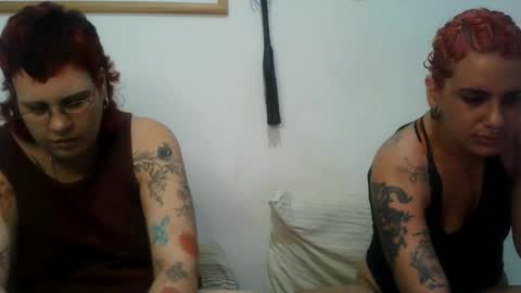 Snapshot of ttransviado chatting on 10.02.25 Nique online show from 10.02.25