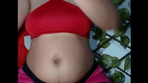 tu reina no face online show from 03.27.26