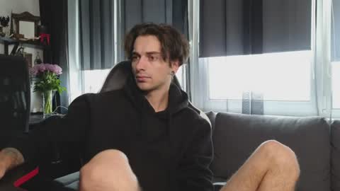 Snapshot of tusugeo chatting on 06.12.26 Tony Tusugo online show from 06.12.26
