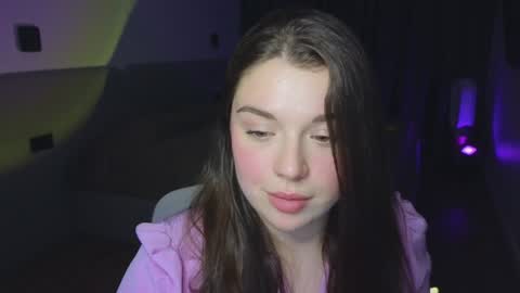Snapshot of tutti_frutti_ chatting on 01.14.25 Ariana online show from 01.14.25