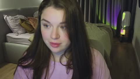 Snapshot of tutti_frutti_ chatting on 01.21.25 Ariana online show from 01.21.25