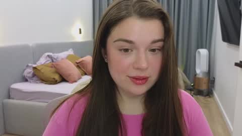 Snapshot of tutti_frutti_ chatting on 02.04.25 Ariana online show from 02.04.25