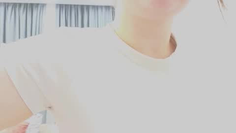 Snapshot of tutti_frutti_ chatting on 10.01.25 Ariana online show from 10.01.25