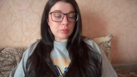 Snapshot of tutti_frutti_ chatting on 05.05.26 Ariana online show from 05.05.26