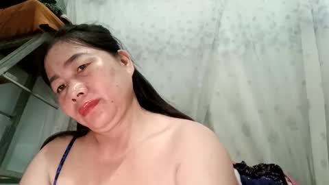 Snapshot of tuylip_sex chatting on 04.21.26 tuylip_sex online show from 04.21.26