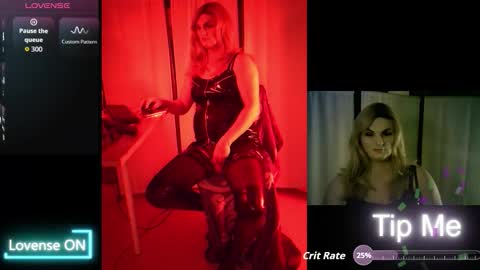 Snapshot of tvgirlth chatting on 11.24.25 Tia online show from 11.24.25