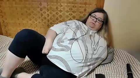 Lana online show from 02.04.25