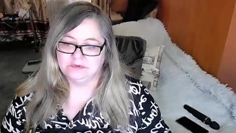 Lana online show from 02.10.25