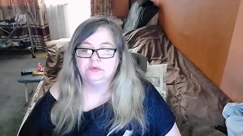 Lana online show from 02.21.25