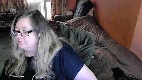 Lana online show from 02.23.25