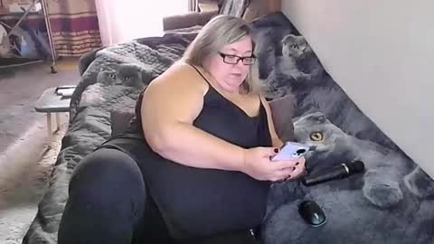 Lana online show from 09.27.25